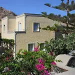Terra Blue Santorini Otel Kamári