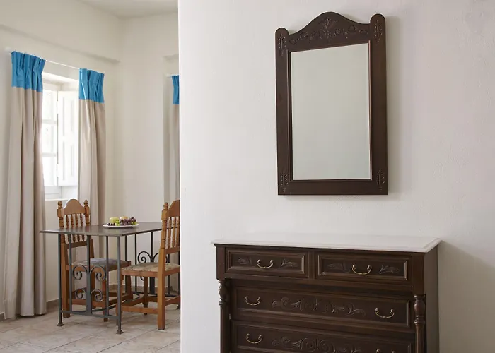 Hotel Terra Blue Santorini 3*