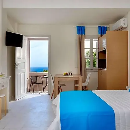ホテル Terra Blue Santorini