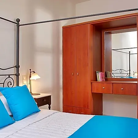 Terra Blue Santorini ホテル 3*