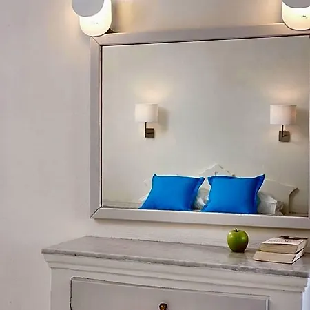Hotel Terra Blue Santorini Kamári