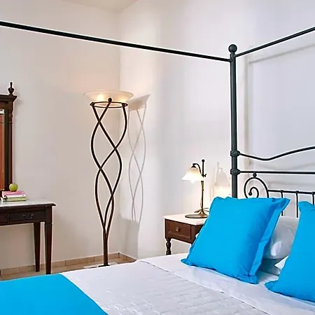 ホテル Terra Blue Santorini 3*