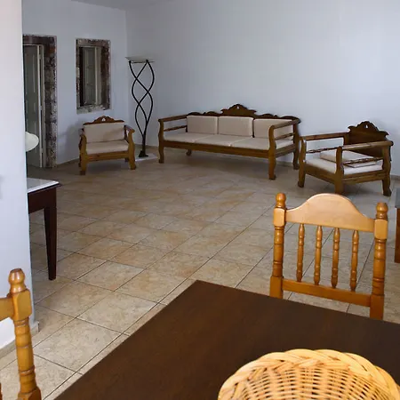 Terra Blue Santorini 3* Kamári