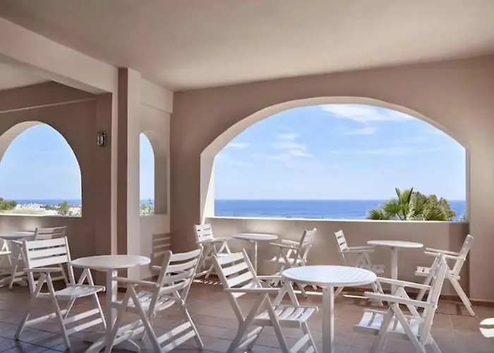 Terra Blue Santorini 3* Kamári