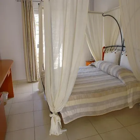 Terra Blue Santorini 3* Kamári