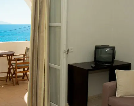 Terra Blue Santorini 3* Kamári