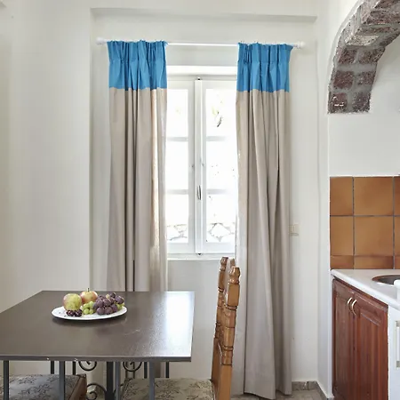 Terra Blue Santorini Отель Камари